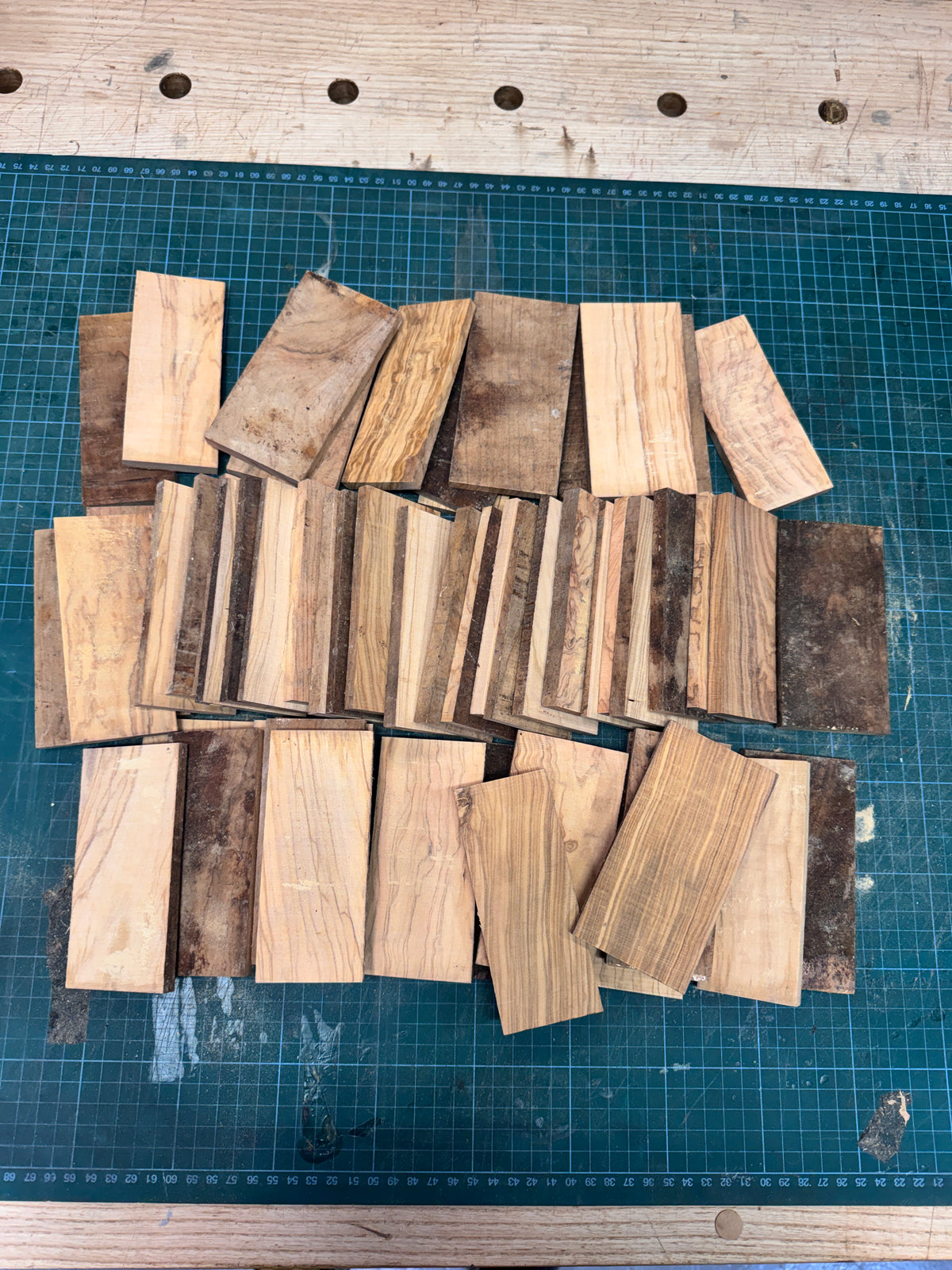 Olivewood Thin Offcuts (OLWTH3)