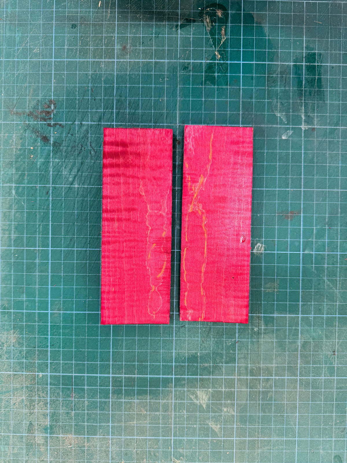 Red Stabilised Curly Maple Scales
