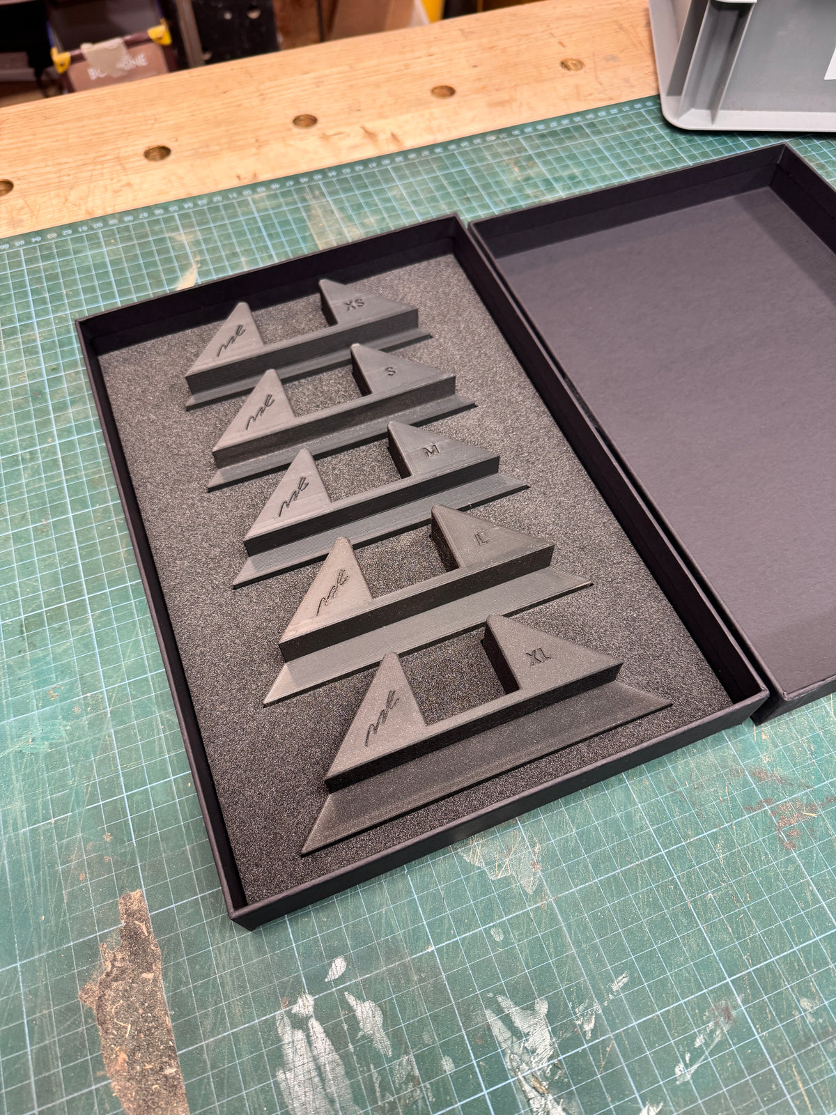 5 x Mitre Parers (MP5B1)