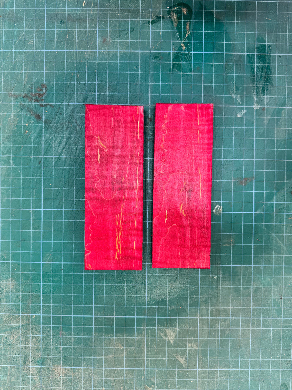 Red Stabilised Curly Maple Scales