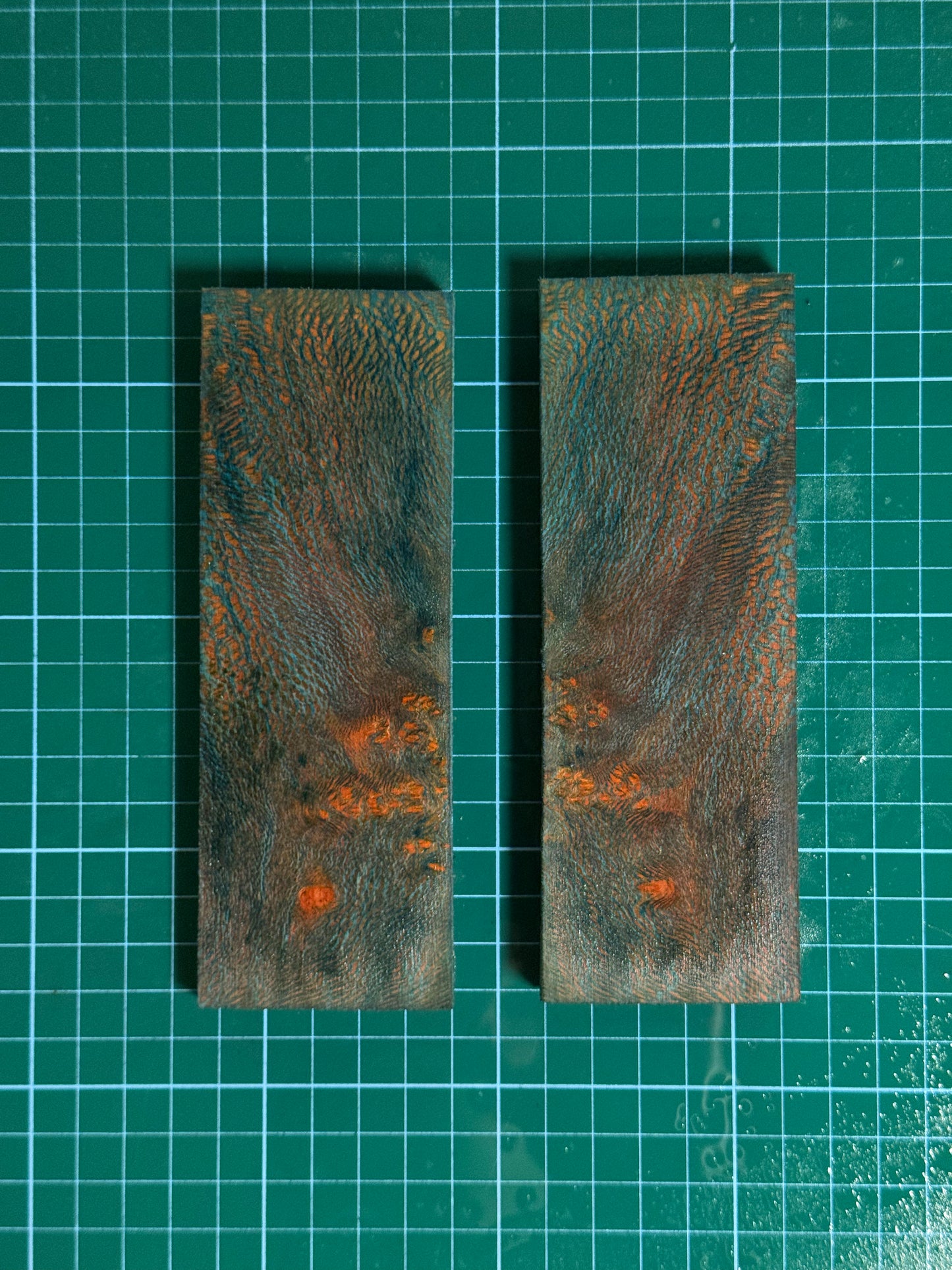 Stabilised Green London Plane Knife Scales